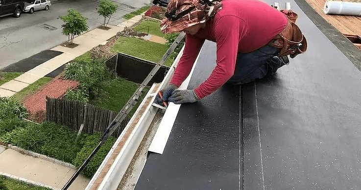 Commercial roofing services improving building performance with energy-efficient solutions and durable materials.